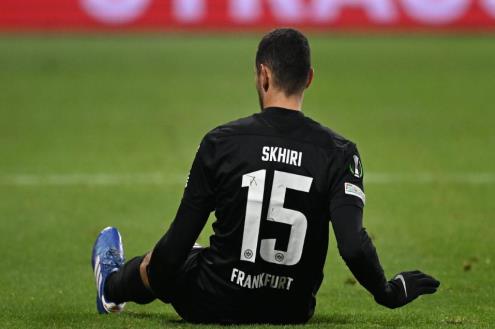 إلياس السخيري مهدد بالغياب عن إينتراخت فرانكفورت حتى نهاية العام